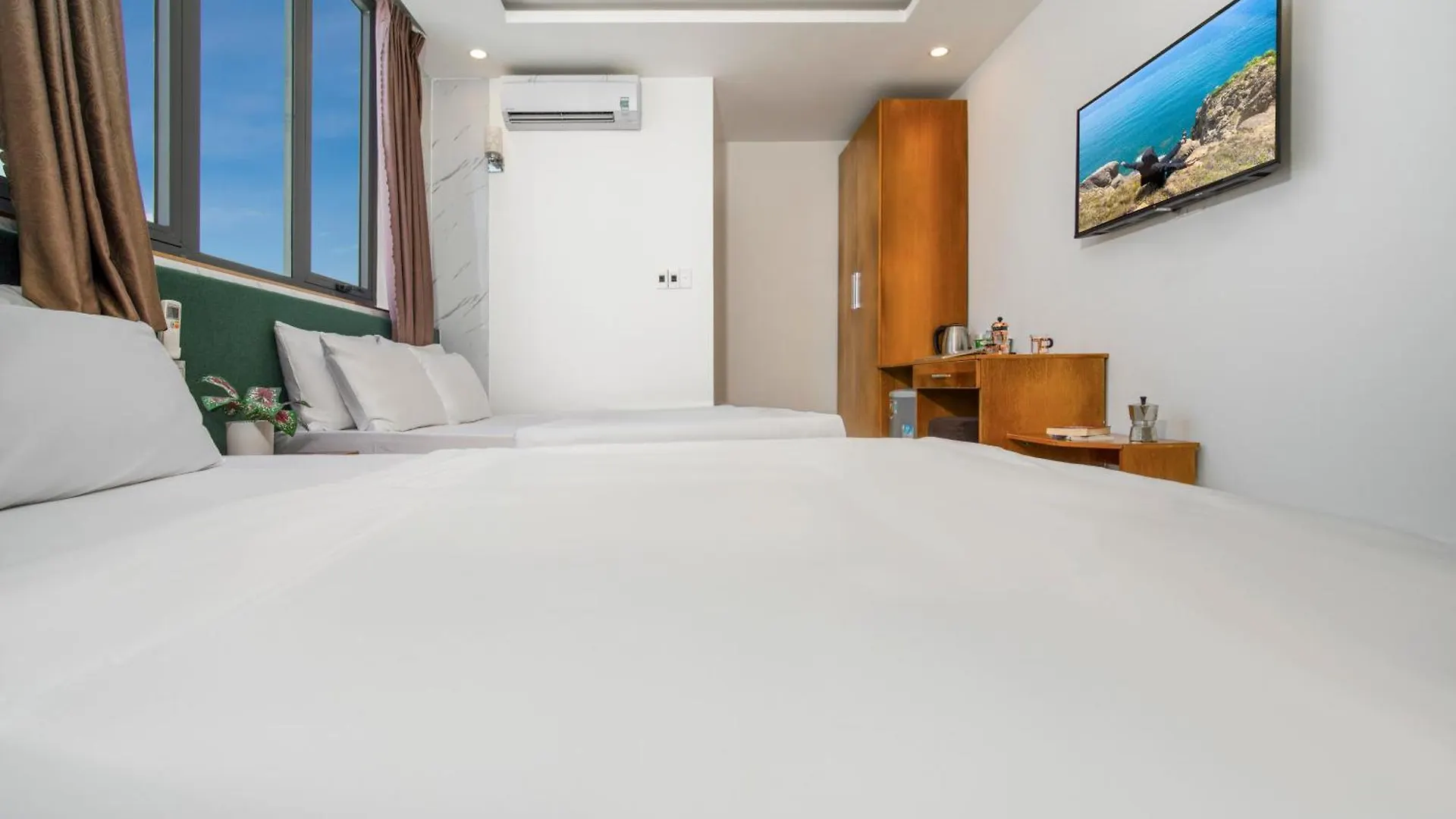 Trang Ngan Hotel By Thg Da Nang