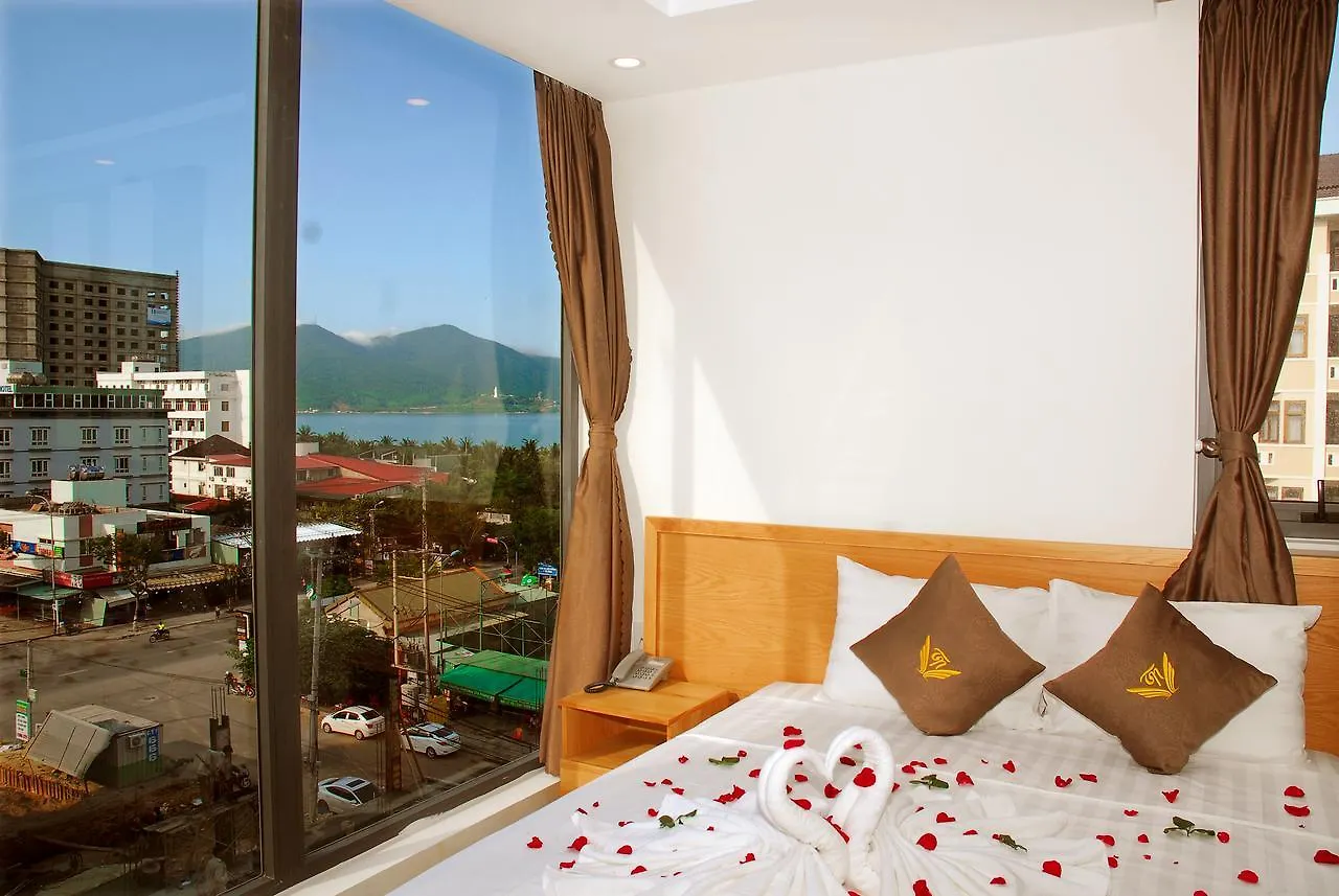 Trang Ngan Hotel By Thg Da Nang