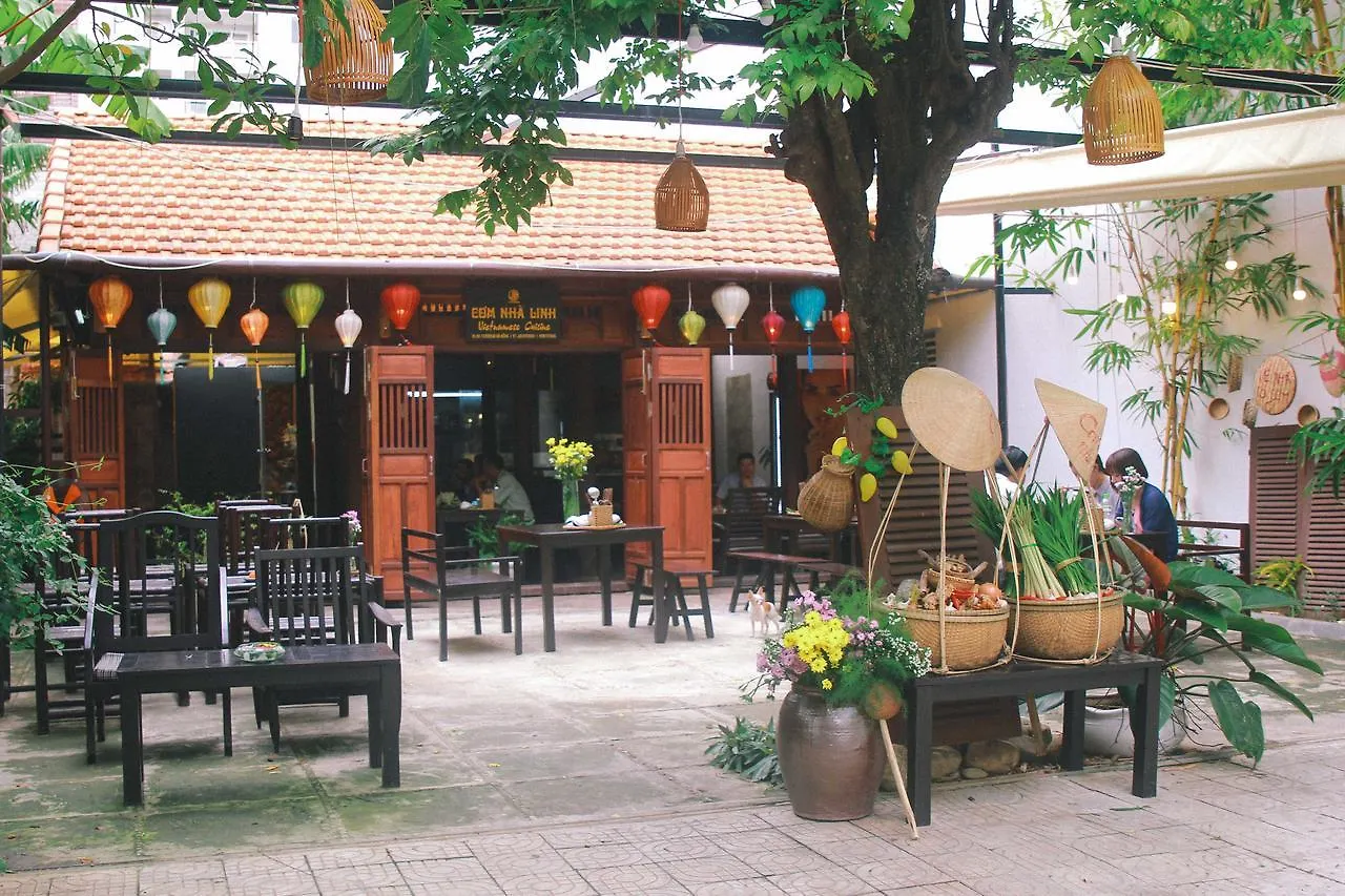 Trang Ngan Hotel By Thg Da Nang