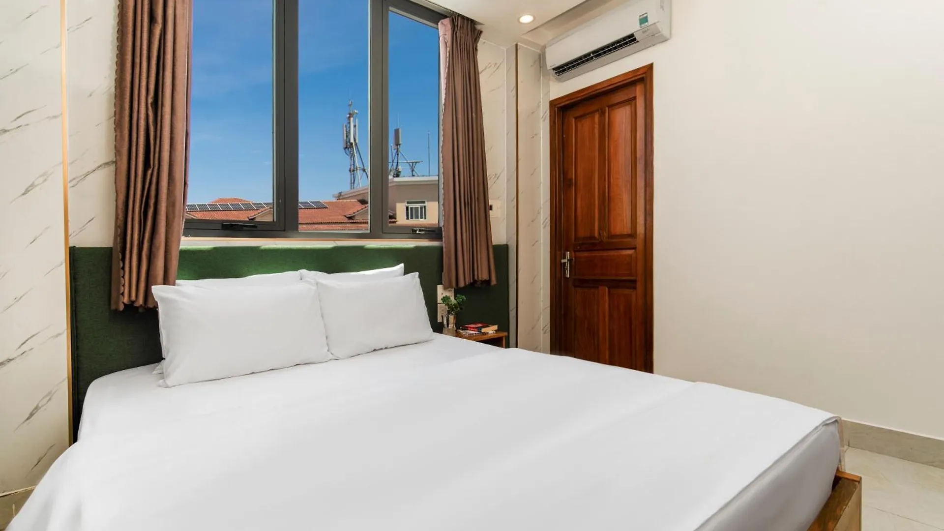Trang Ngan Hotel By Thg Da Nang
