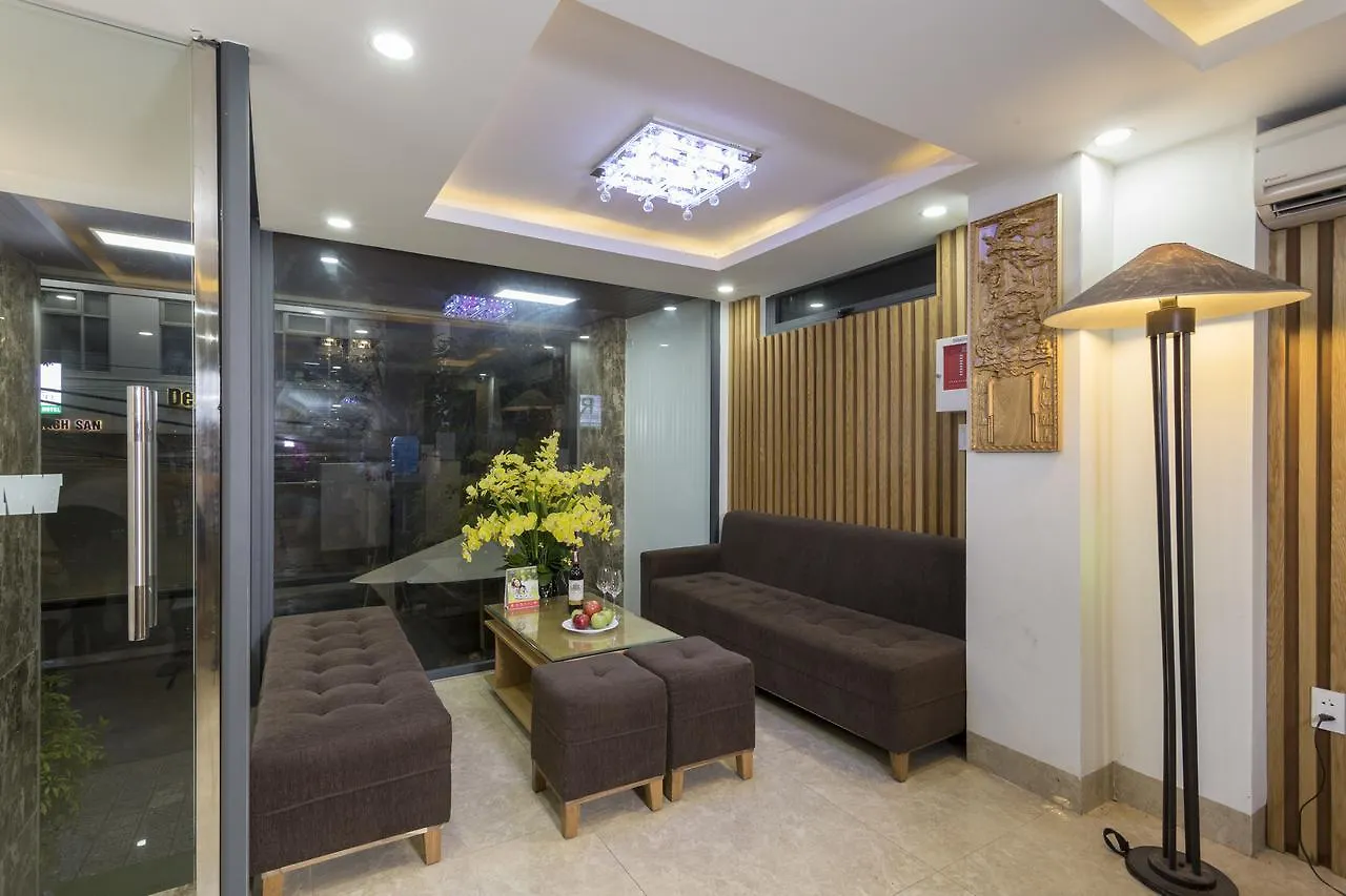 Trang Ngan Hotel By Thg Da Nang
