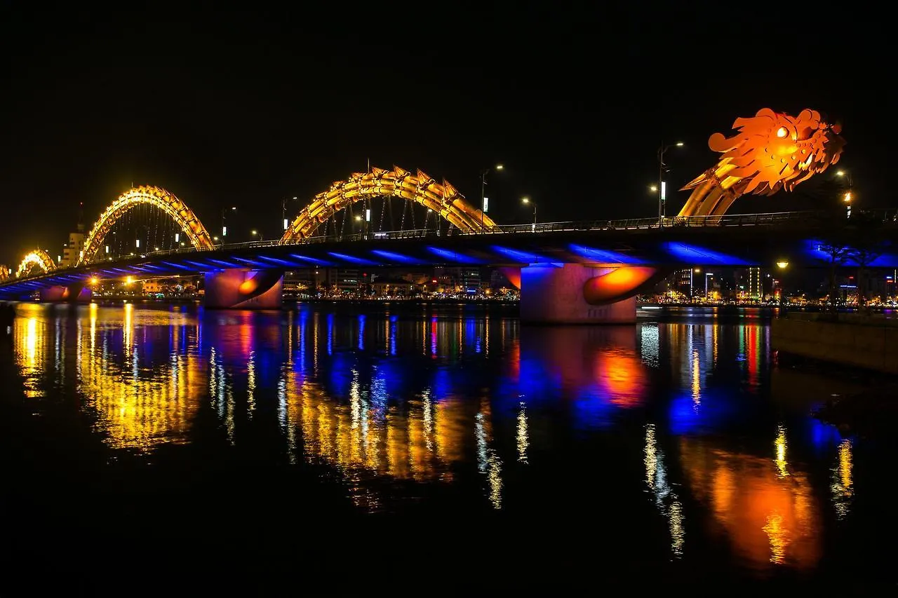 Trang Ngan Hotel By Thg Da Nang