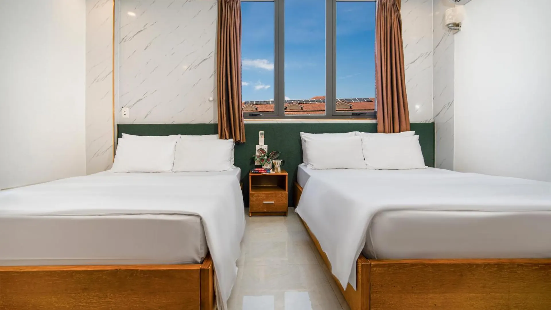 Trang Ngan Hotel By Thg Da Nang Vietnam