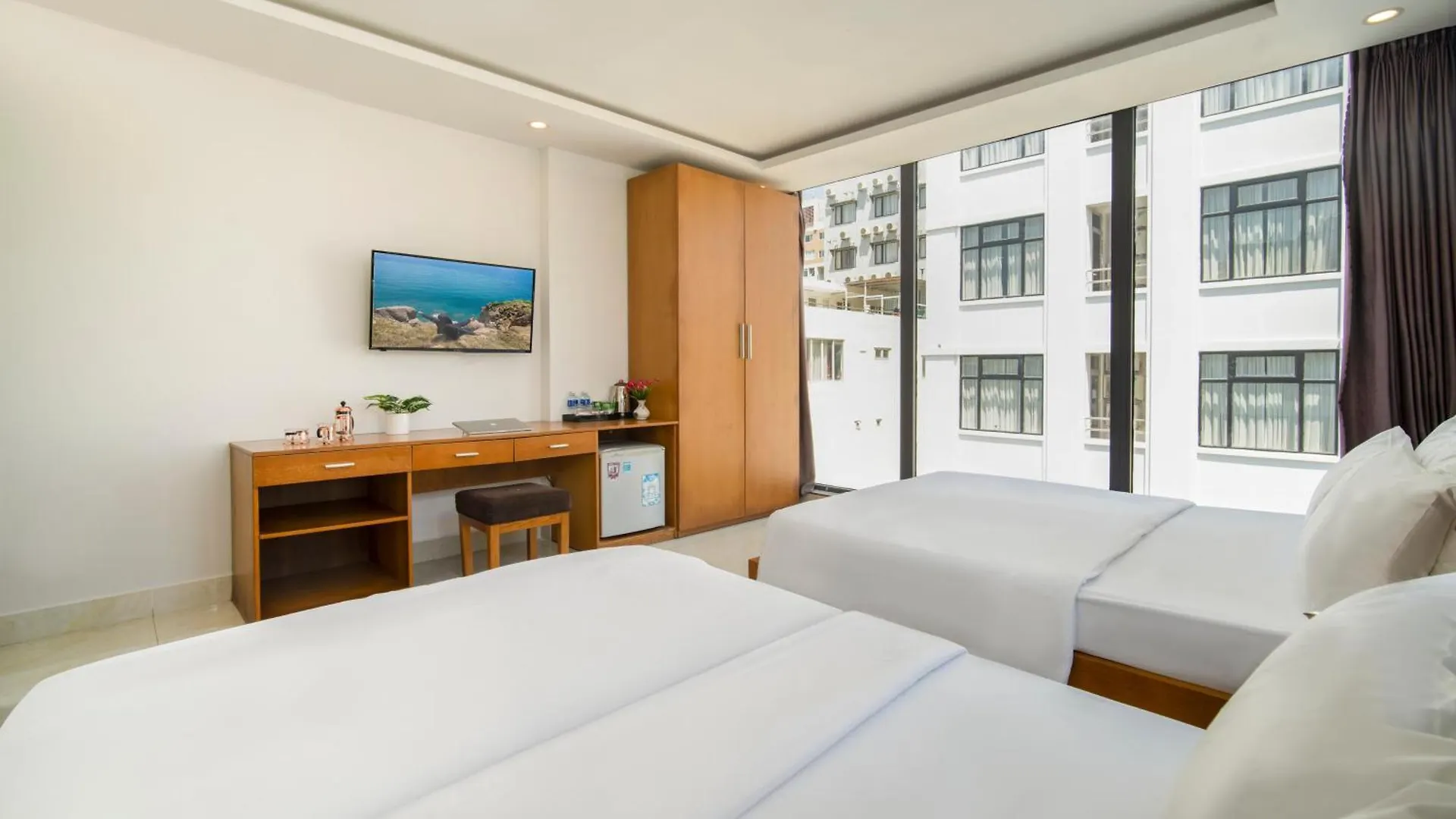 Trang Ngan Hotel By Thg Da Nang