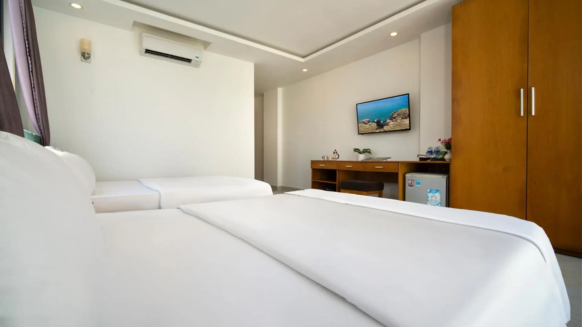 Trang Ngan Hotel By Thg Da Nang
